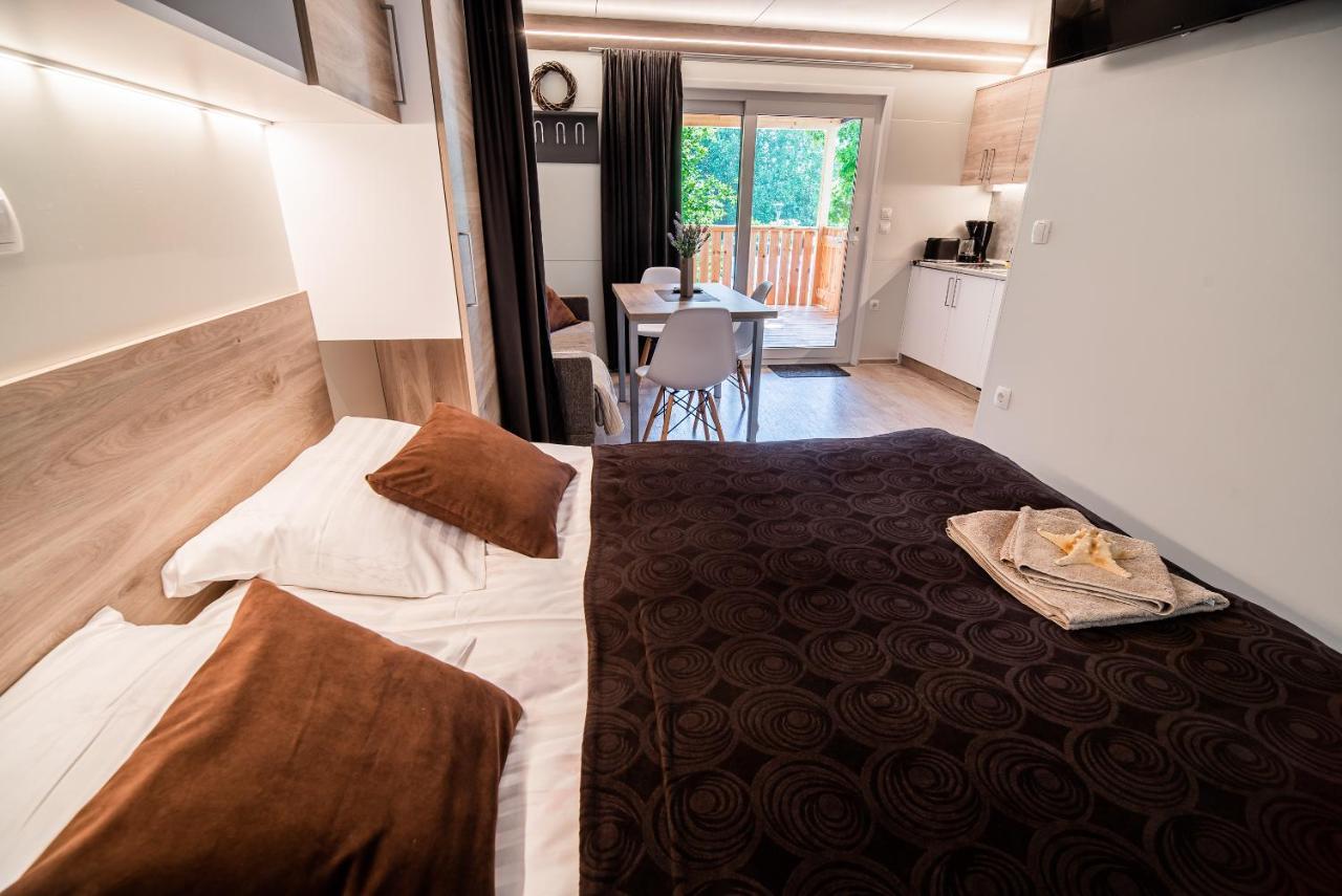 Premium Mobile Tree House With Thermal Riviera Tickets Catez ob Savi Exterior foto